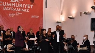 Bursa Osmangaziden Cumhuriyet Bayram?'na zel konser