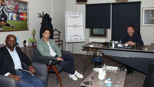 Chelsea Kulbnn teknik mentoru Claude Makelele'den Sergen Yal?n'a ziyaret