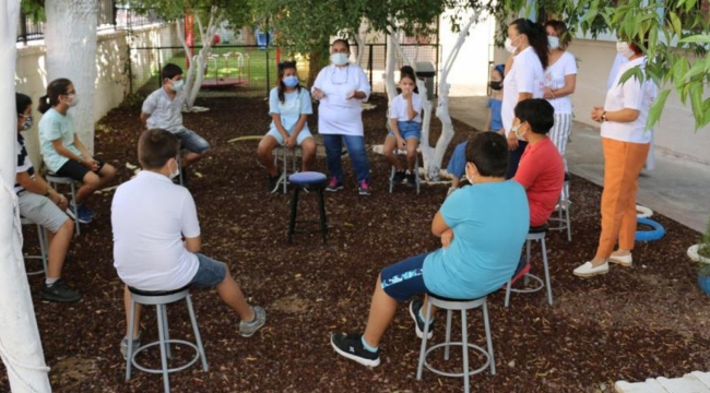 MEB'DEN SON ?K? AYDA �?RENC? VE �?RETMENLERE KAPSAMLI PS?KOSOSYAL E??T?M DESTE??