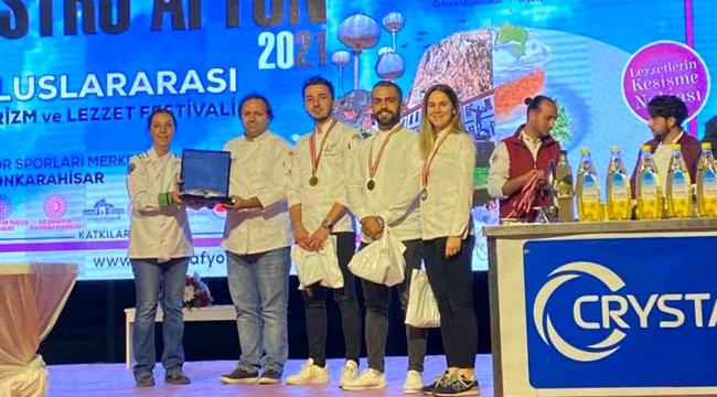 MEÜ, Gastro Afyon 3. Uluslararası Yemek Yarışmasında bir altın 4 gümüş madalya aldı