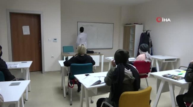 Tatvan'da dezavantajlı gençlere yönelik ücretsiz üniversiteye hazırlık kursu