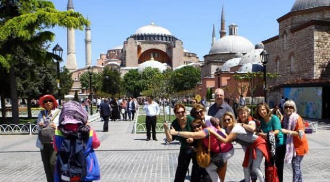 Vali Yerlikaya açıkladı: İşte İstanbul'daki yabancı sayısı