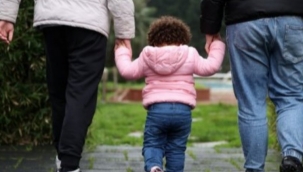 Mobil ekipler ocuklar iin sahada