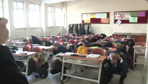 Dzce'de deprem tatbikat? yap?ld?