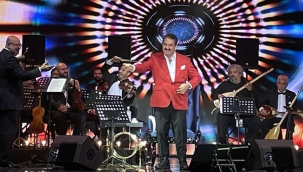 '?mparator' ?brahim Tatl?ses y?llar sonra yeniden sahne ald?