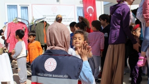 HALK E??T?M? MERKEZLER? VE OLGUNLA?MA ENST?TLER?, DEPREMZEDE OCUKLARA BAYRAM SEV?NC? YA?ATMAK ??N RETT?