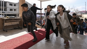 BAKAN ZER, AFET BLGES?NDEN FARKLI ?LLERE NAKL?N? ALDIRAN ?RENC?LERDEN 77 B?N 647'S?N?N MEMLEKETLER?NE GER? DND?N B?LD?RD?