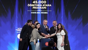 YEN? 45 B?N ?RETMEN, E??T?M A?LES?NE KATILDI