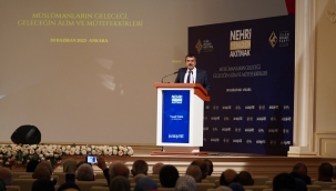 BAKAN TEK?N, ?DE AKADEM? MEZUN?YET TREN?'NE KATILDI