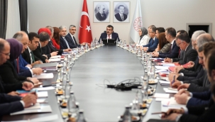 BAKAN TEK?N, B?R?M AM?RLER? TOPLANTISI YAPTI