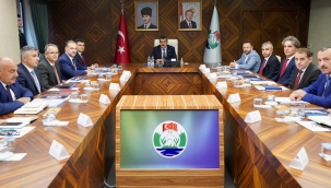 BAKAN TEK?N, R?ZE ?L E??T?M DE?ERLEND?RME TOPLANTISI'NA KATILDI