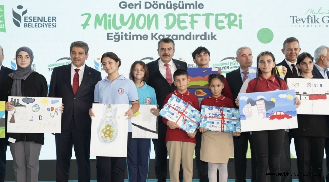 BAKAN TEKİN, GERİ DÖNÜŞÜMDEN ELDE EDİLEN DEFTERLERİ ÖĞRENCİLERE DAĞITTI