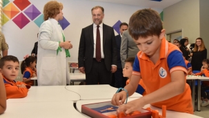 BAKAN YARDIMCISI ?AMLIO?LU, KONYA'DA OKUL AILI?INA KATILDI