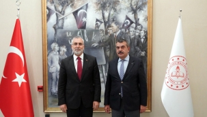 BAKAN YUSUF TEK?N, ALI?MA VE SOSYAL GVENL?K BAKANI VEDAT I?IKHAN'I A?IRLADI