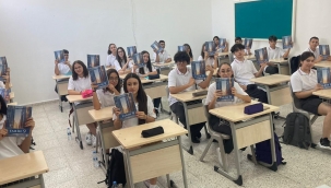 MEB'?N CRETS?Z DERS K?TAPLARI KKTC'DEK? ?RENC?LERE DE ULA?TI