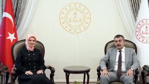 BAKAN TEK?N, A?LE VE SOSYAL H?ZMETLER BAKANI GÖKTA?'I A?IRLADI