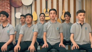 BURSALI Ö?RENC?LERDEN 100. YILA ÖZEL "YEN? TÜRK?YE MAR?I"