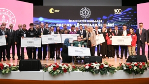 ?MAM HAT?P OKULLARI BA?ARILI ÖRNEKLER? ÖDÜLLER?N? BAKAN TEK?N'DEN ALDI