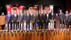 "MEDEN?YET ALGIMIZ VE GENÇL?K" KONFERANSI TRABZON'DA YAPILDI