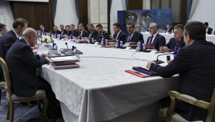 BAKAN TEK?N, EKONOM? KOORD?NASYON KURULUNDA TRK?YE'N?N MESLEK? E??T?M POL?T?KASINDA YEN? YAKLA?IMLARI SUNDU