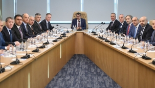 BAKAN TEK?N, SULTANGAZ?'DE TOPLU OKUL AILI?I VE TEMEL ATMA TREN?NE KATILDI