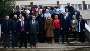 BAKAN YARDIMCISI KTEN TRABZON'DA ?RENC? VE ?RETMENLERLE B?R ARAYA GELD?