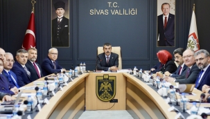 BAKAN YUSUF TEK?N, S?VAS'TA ?L E??T?M DE?ERLEND?RME TOPLANTISINA KATILDI