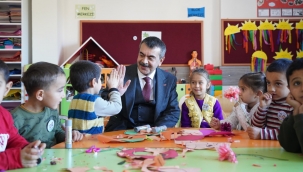 6 ?UBAT DEPREMLER?N?N B?R?NC? YILINDA YAPILAN E??T?M SEFERBERL???