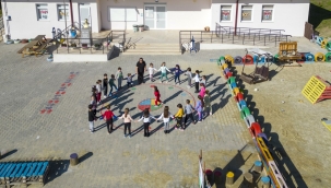 GELENEKSEL ÇOCUK OYUNLARI YEN?DEN OKUL BAHÇELER?NDE ?HYA ED?L?YOR