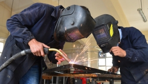 MEB, MESLEK? E??T?MDE ?? SA?LI?I VE GÜVENL???NE ?L??K?N TEDB?RLER? ARTIRDI