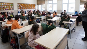 YURT DI?INDA GREVLEND?R?LECEK ?RETMENLER?N SINAV SONULARI AIKLANDI