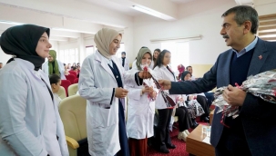 BAKAN TEK?N, ERZURUM'DA KADIN Ö?RETMENLER?N "8 MART DÜNYA KADINLAR GÜNÜ"NÜ KUTLADI
