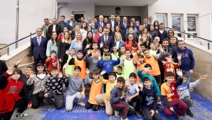 BAKAN TEK?N, ?ZM?R'DE KEMALPA?A MERKEZ CUMHUR?YET ?LKOKULUNA Z?YARETTE BULUNDU