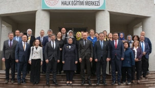 BAKAN YARDIMCISI KTEN, ESK??EH?R'DE TEMASLARDA BULUNDU