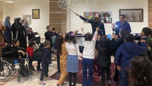 MEB'DEN GAZZEL? ÇOCUKLARA PS?KOLOJ?K DESTEK VE UYUM E??T?M?