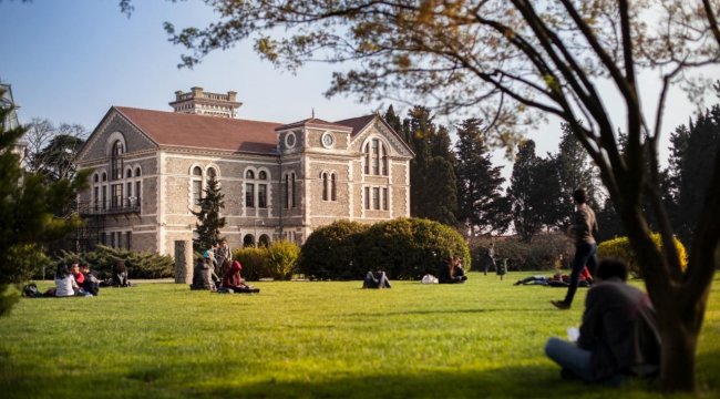 Bo?aziçi Üniversitesi, 5 temel alan?n 3'ünde dünyada ilk 300'e girdi