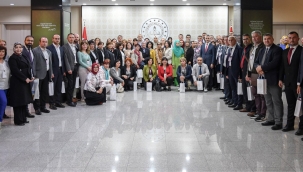 BULGAR?STAN'DAK? E??T?MC?LER ?Ç?N E??T?M VE KÜLTÜR PROGRAMI DÜZENLEND?