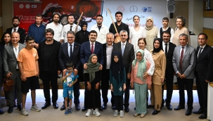 "A?IK VEYSEL'?N VEFATININ 50. YILI ANISINA BRAILLE TÜRKÜ K?TABI" TANITILDI