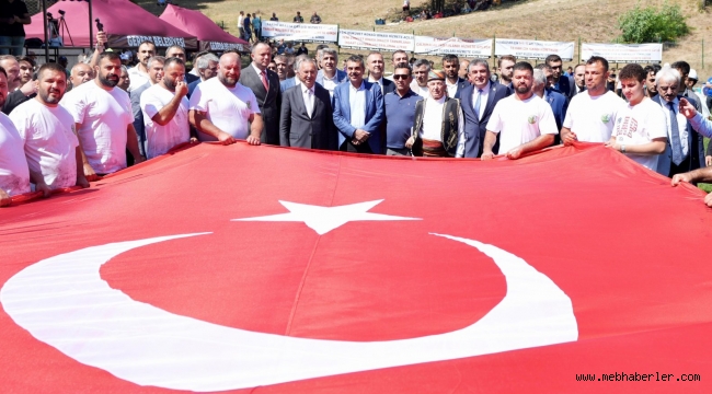 BAKAN YUSUF TEK?N, BOLU'DA YA?LI GÜRE? PROGRAMINA KATILDI