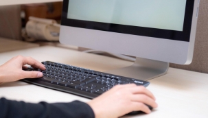 ?LKOKUL ÇOCUKLARININ MATEMAT?K BECER?LER?N?N GEL??T?R?LMES? AMACIYLA VEL?LERE E??T?M PROGRAMI