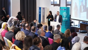 BAKAN TEK?N, "ULUSLARARASI M?RAS D?L VE YABANCI D?L OLARAK TRKE ?RET?M? SEMPOZYUMU"NA KATILDI