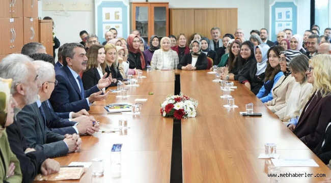 2024 YILI �?RETMENL?K MESLE?? KAR?YER BASAMAKLARI KILAVUZU YAYIMLANDI