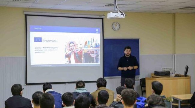 SUBÜ İstanbul'dan gelen lise öğrencilerini ağırladı