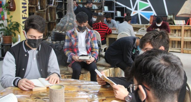 81 ?LDE GER? DN?M YOLUYLA 250 KTPHANE YAPILDI