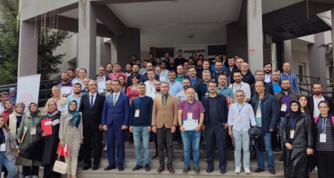 ?MAM HAT?P OKULLARINDAK? ?RETMENLERE, F?KR MLK?YET ALANINDA E??T?M SEM?NERLER?