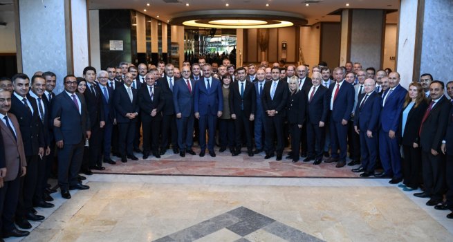 BAKAN ZER, ?L M?LL E??T?M MDRLER? ?LE ANKARA'DA B?R ARAYA GELD?