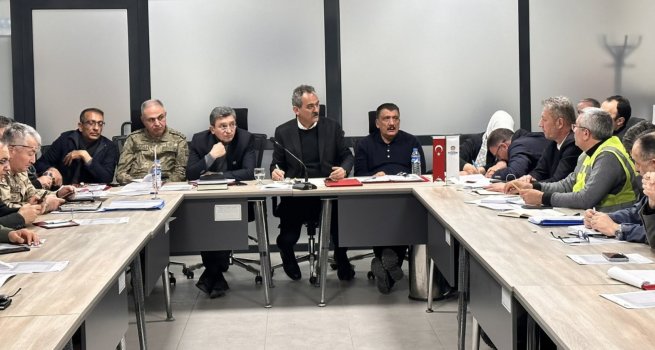 BAKAN ZER, AFET KOORD?NASYON TOPLANTILARINI SRDRYOR