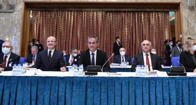 BAKAN ZER: AYRILAN BTE ?LE E??T?MDE FIRSAT E??TL???N?N GLEND?R?LMES? ANA ODA?IMIZ OLACAK