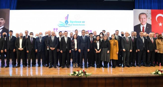 BAKAN �ZER: B?R TOPLUM, �?RETMEN? KADAR G��L�D�R