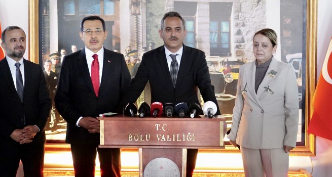 BAKAN �ZER, BOLU ?L E??T?M DE?ERLEND?RME TOPLANTISI'NA KATILDI